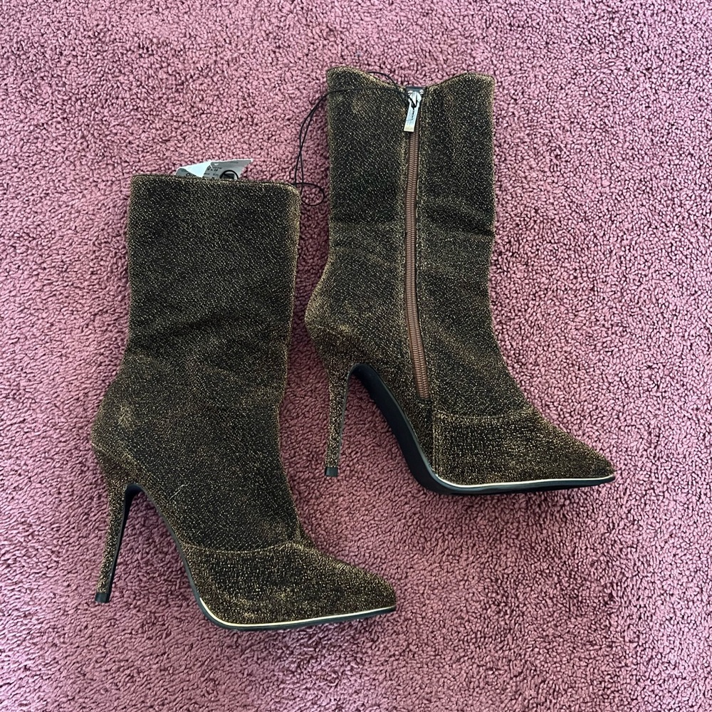 New Nicole Miller Bronze Glitter Sock Booties Size 9